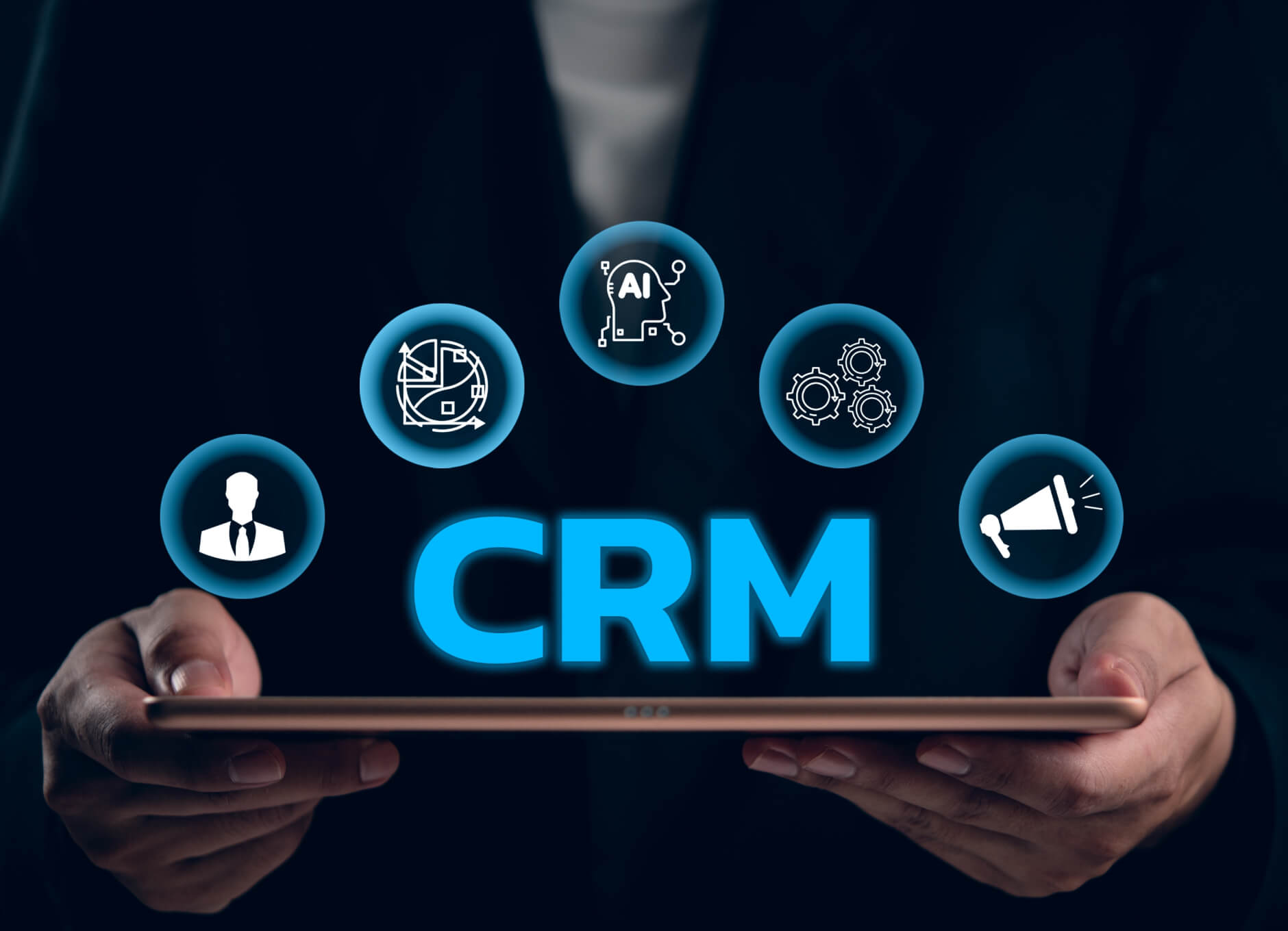 Dirigeant de PME qui organise sa prospection commerciale avec un CRM